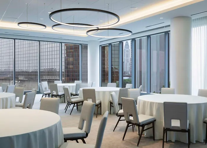Hotel Hilton Downtown 4*