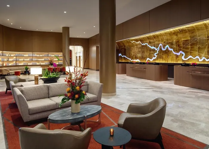 Hilton Downtown Hotel 4*