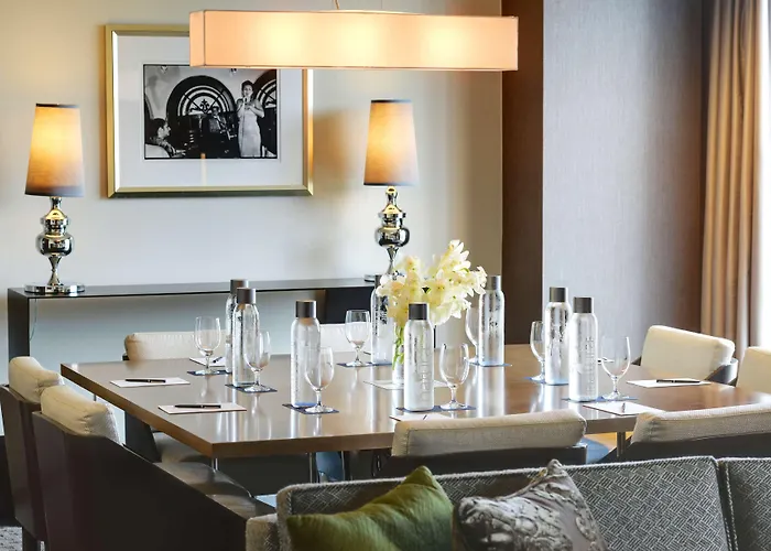 Hilton Downtown 4*